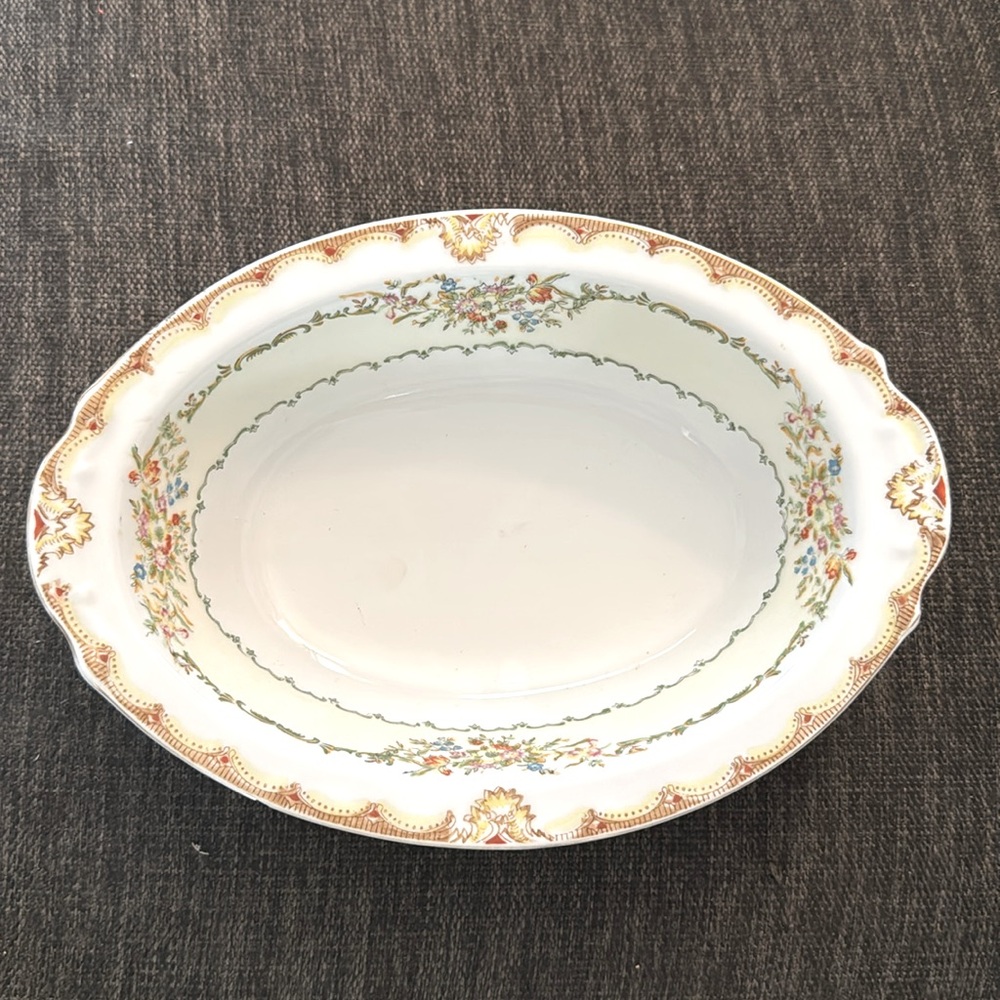 Vintage china serving bowl - Japan